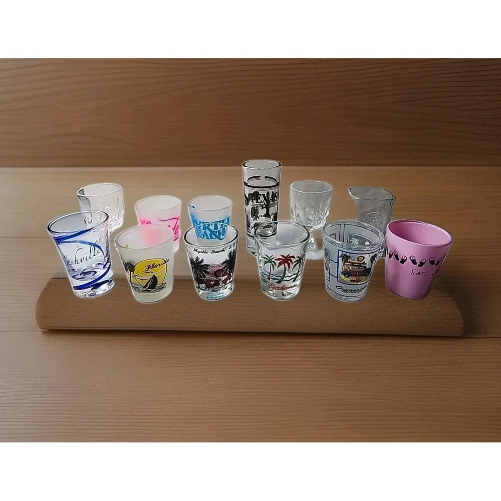 Lot 10 Vintage Souvenir Shot Glasses Nashville, Florida,  California, SC, Texas+